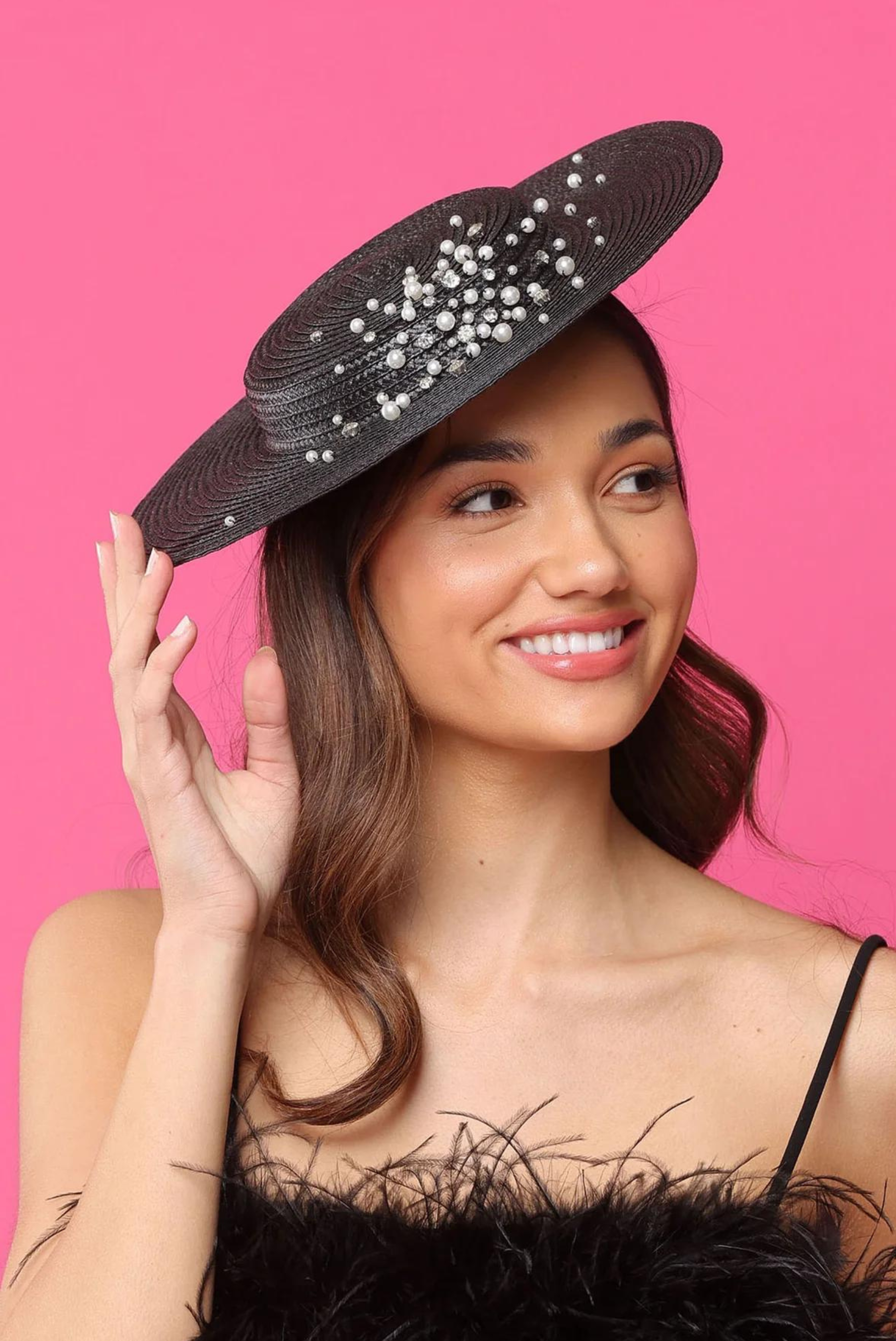 Celia Plate Hat in Black