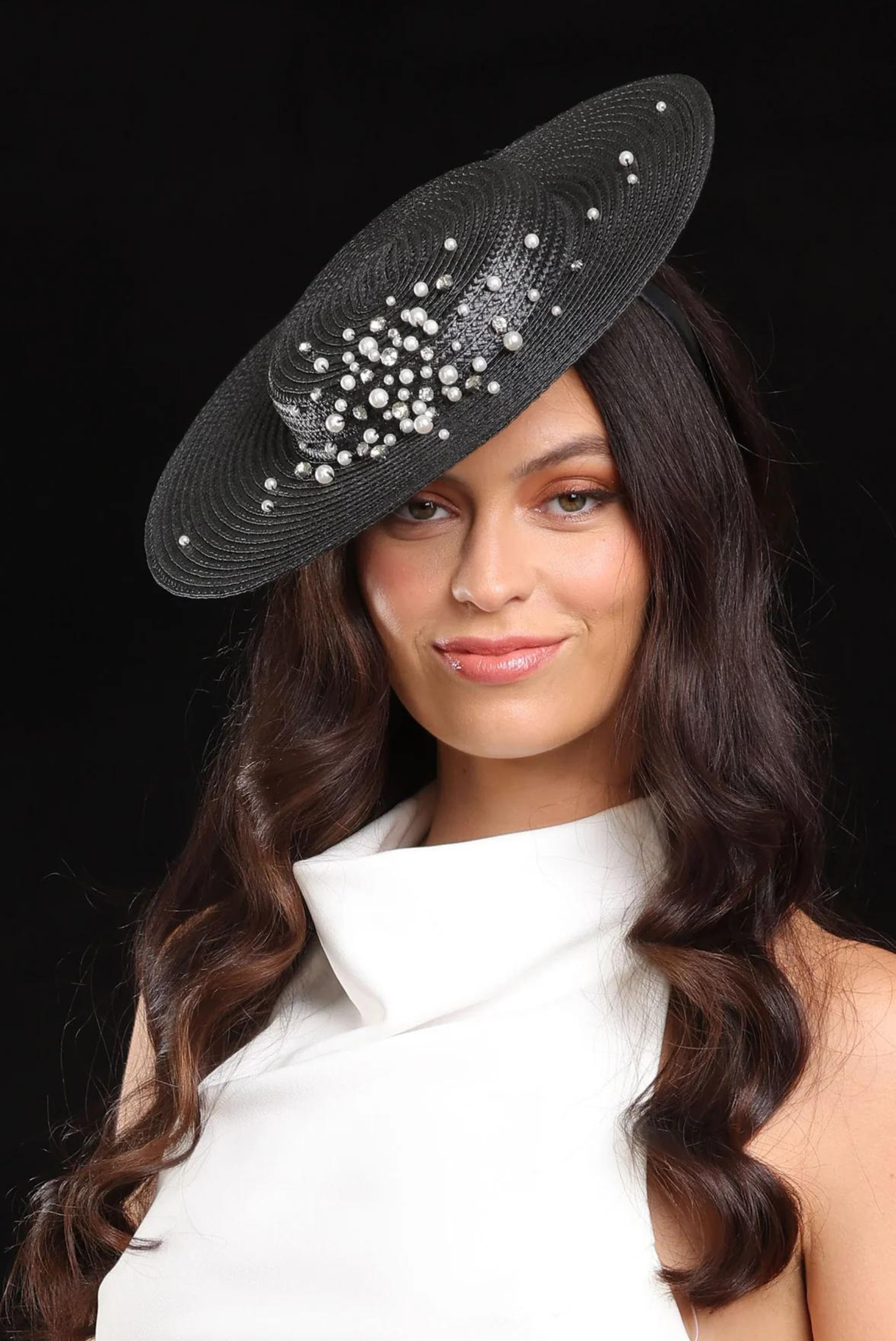 Celia Plate Hat in Black