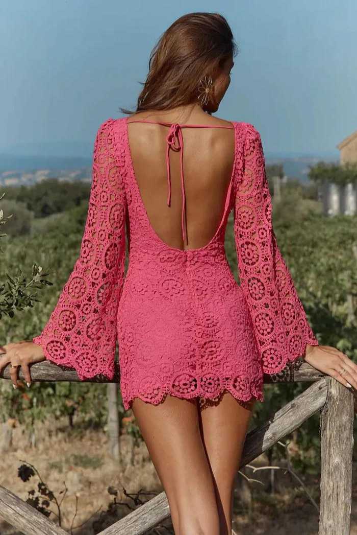 IOULIA  PINK LACE BACKLESS LONG SLEEVE MINI DRESS - Saint Australia Fashion 