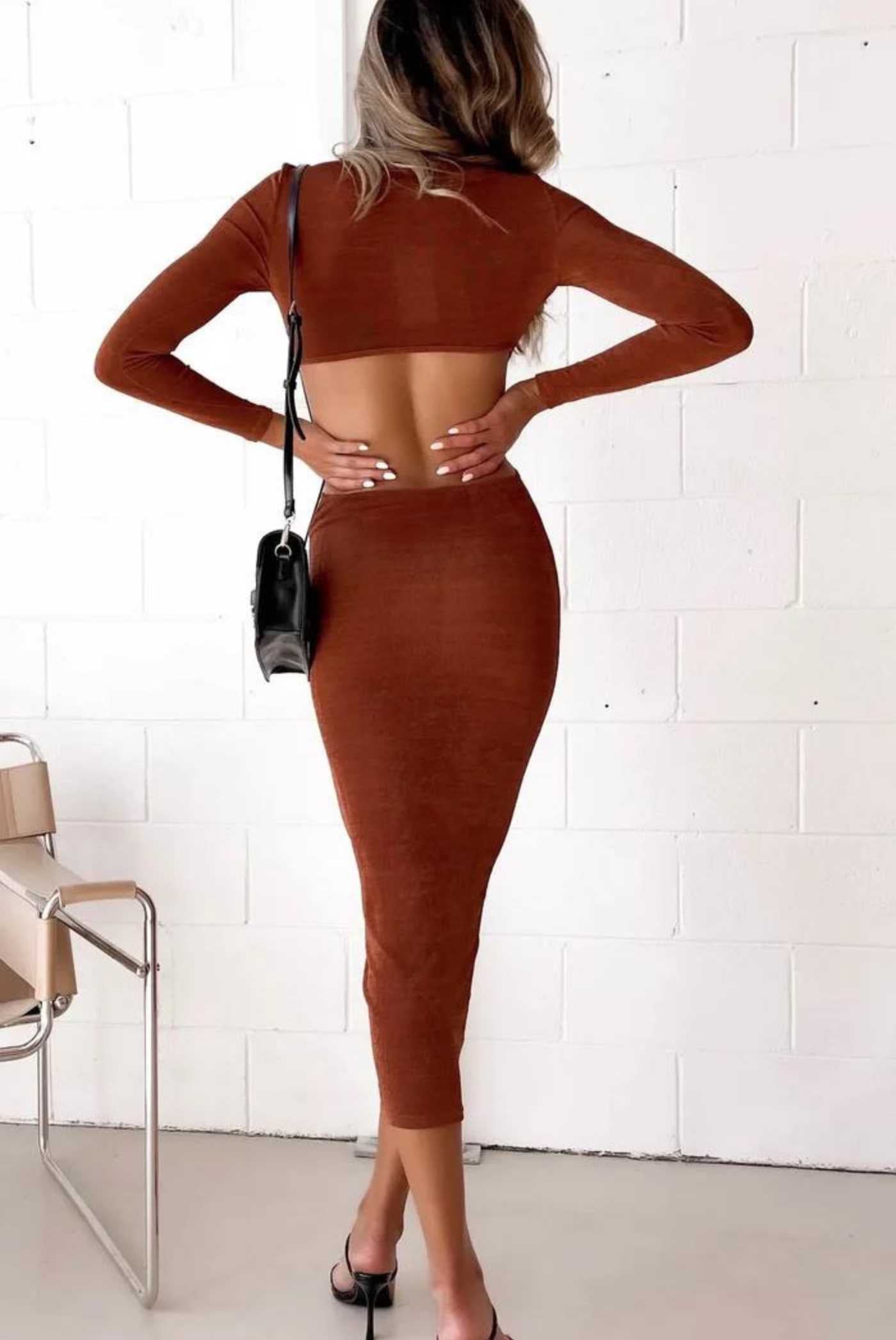 PRIMROSE SIDE CUT OUT MAXI DRESS | CHOCOLATE EXCLUSIVE